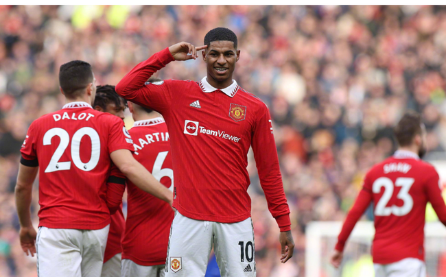 他依然是球 他依然是球